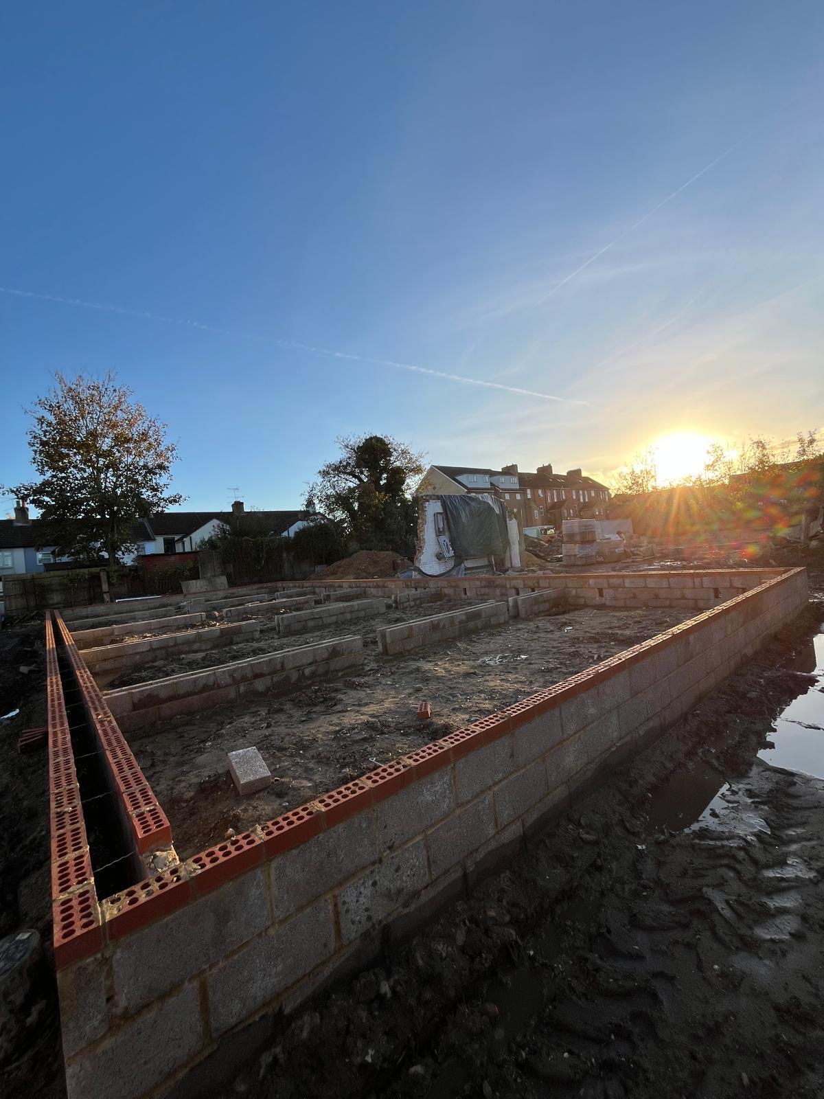 Brick and block perimeter walls to DPC sunset